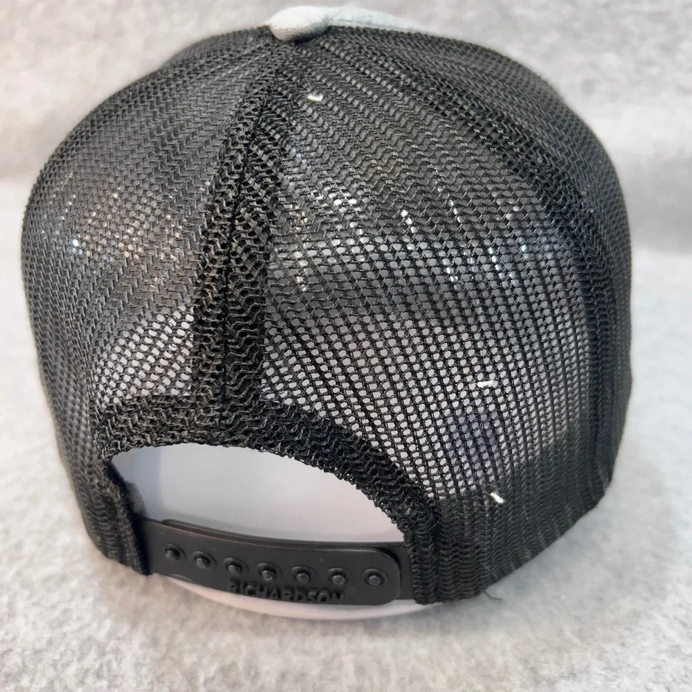 Lightbulb Maple Leaf Mens Grey Richardson Trucker Hat Snapback Mesh OSFM